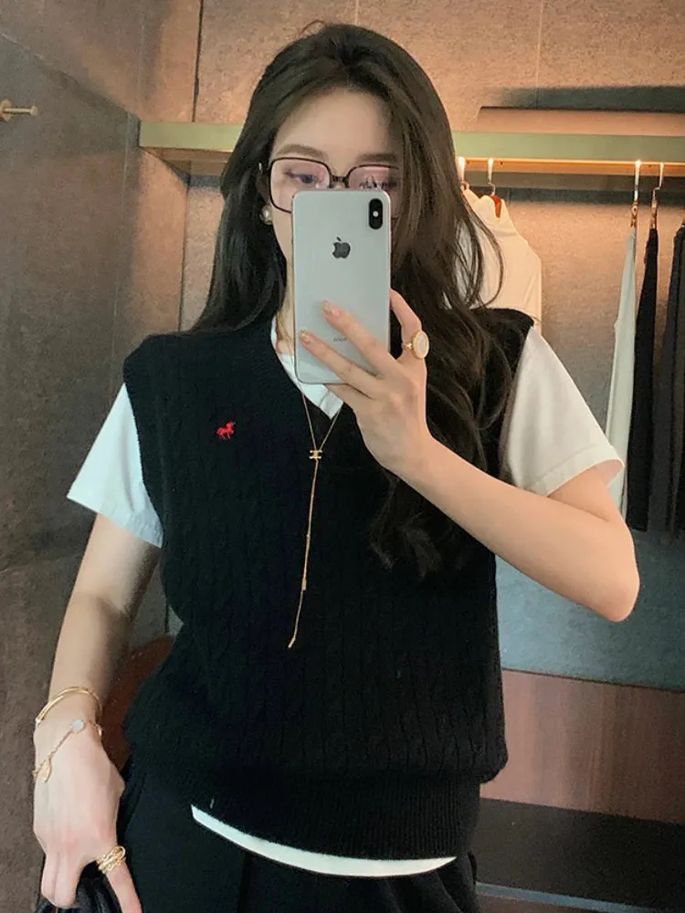 Bonnyshow  Embroidery V-neck Knitted Vest Women Vintage Solid Pullover Cable Sweater New Korean Retro Spring Autumn Loose Tank Tops