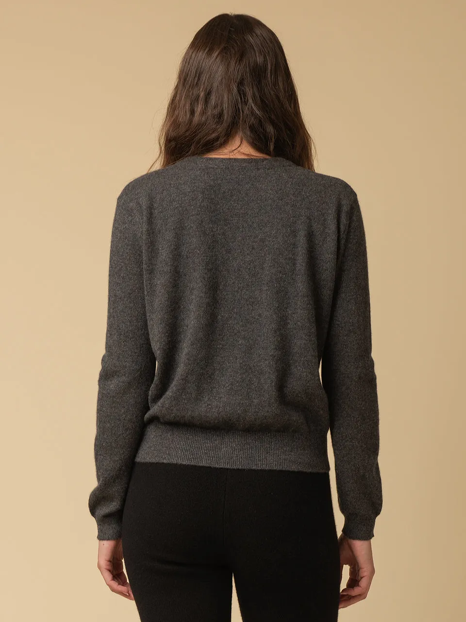 Classic V Neck Cardigan_Graphite