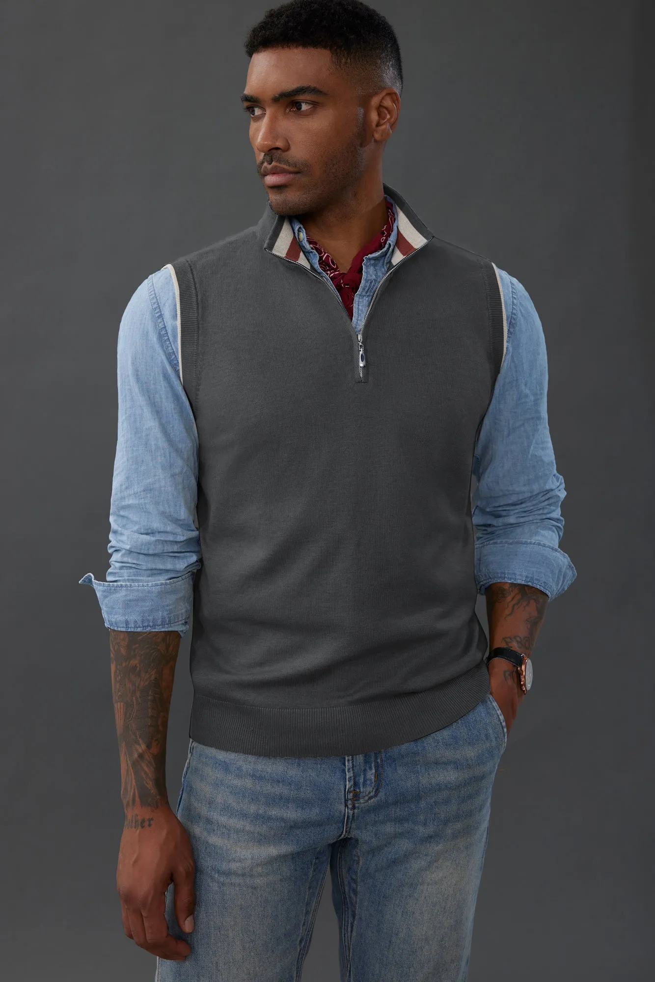 Men Stand Collar Sweater Vest Sleeveless Zip-up Neck Pullover Knitwear