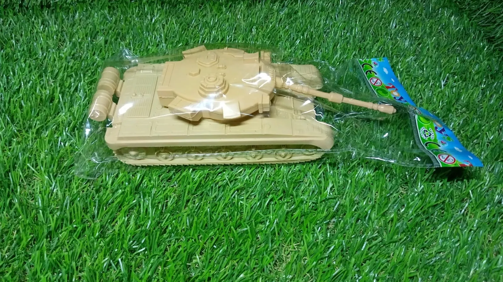 Pull Back Army Tank Toy for Kids.