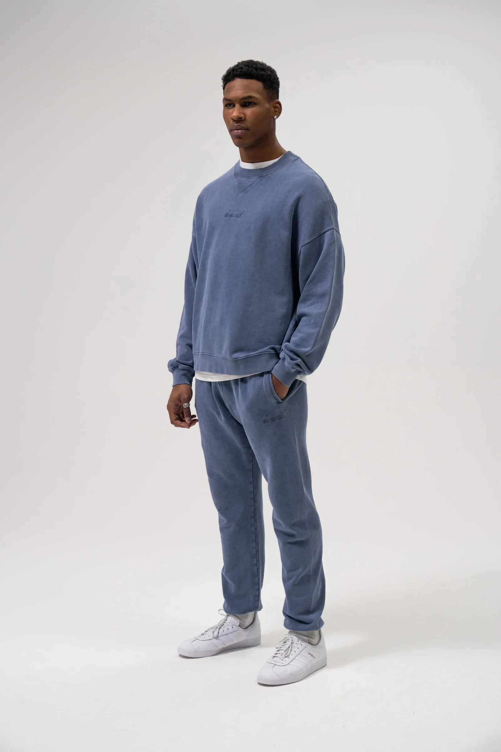 SUSTAIN WASHED BLUE SWEATER & JOGGERS SET