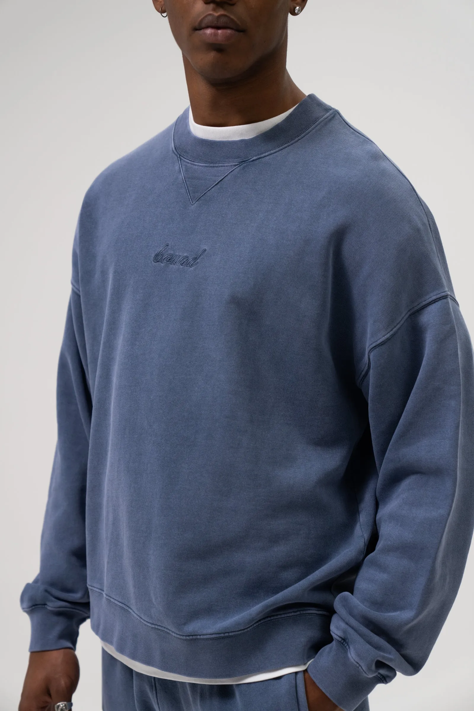 SUSTAIN WASHED BLUE SWEATER & JOGGERS SET