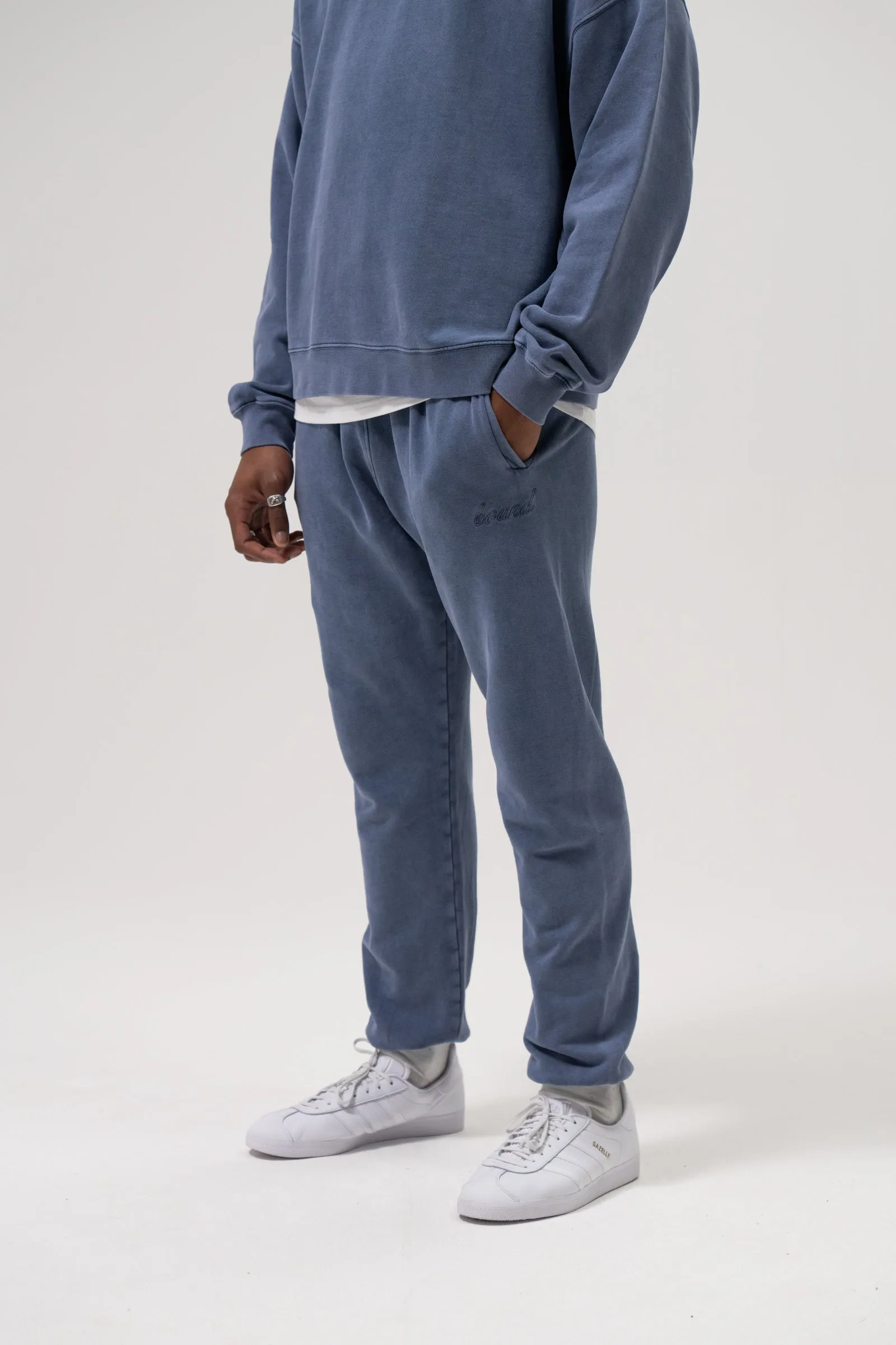 SUSTAIN WASHED BLUE SWEATER & JOGGERS SET