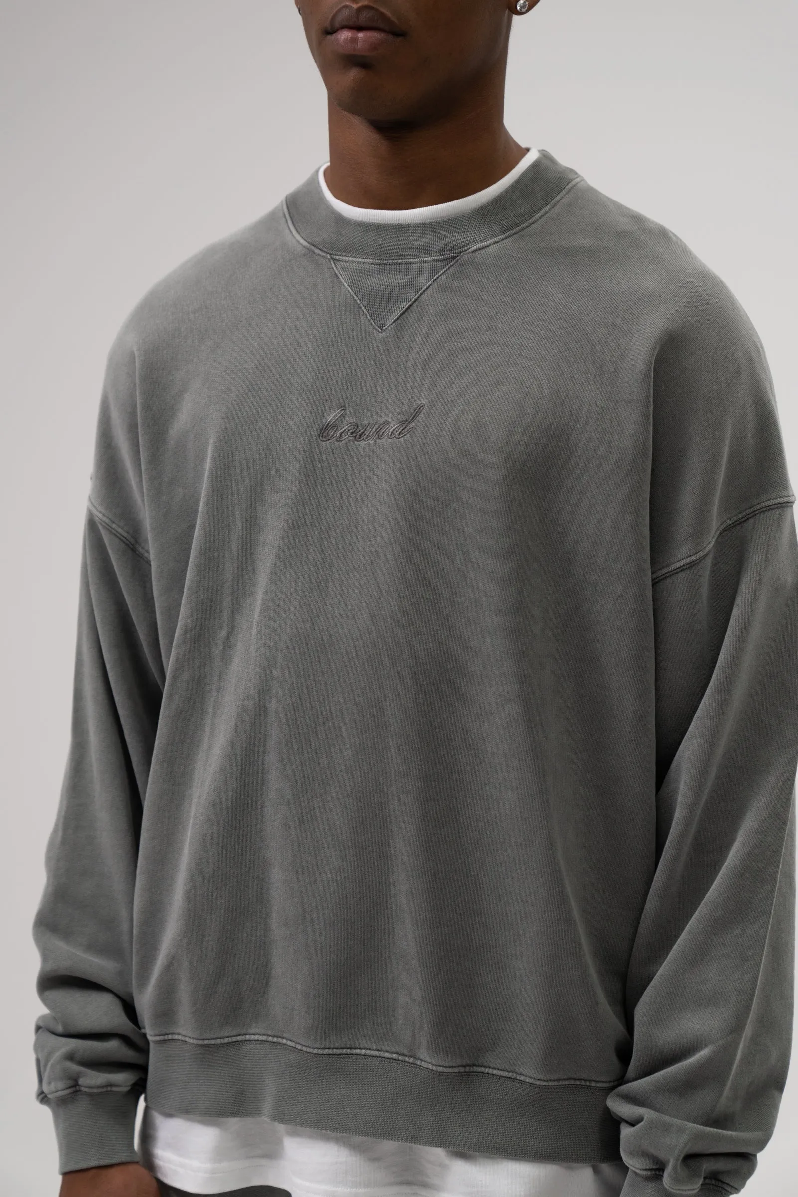 SUSTAIN WASHED GREY SWEATER & JOGGERS SET