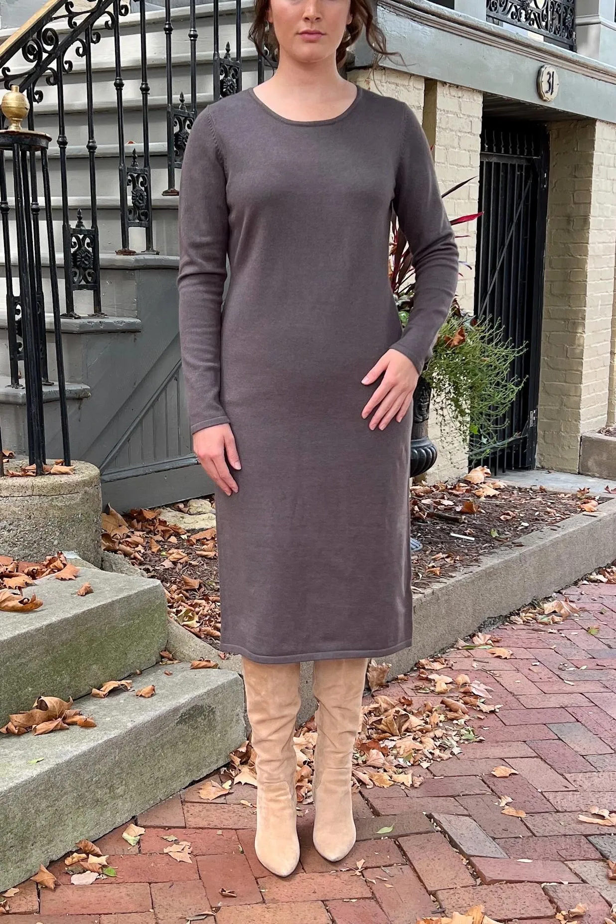 THE QUINN EVERYDAY SCOOP NECK SWEATER DRESS IN GREY