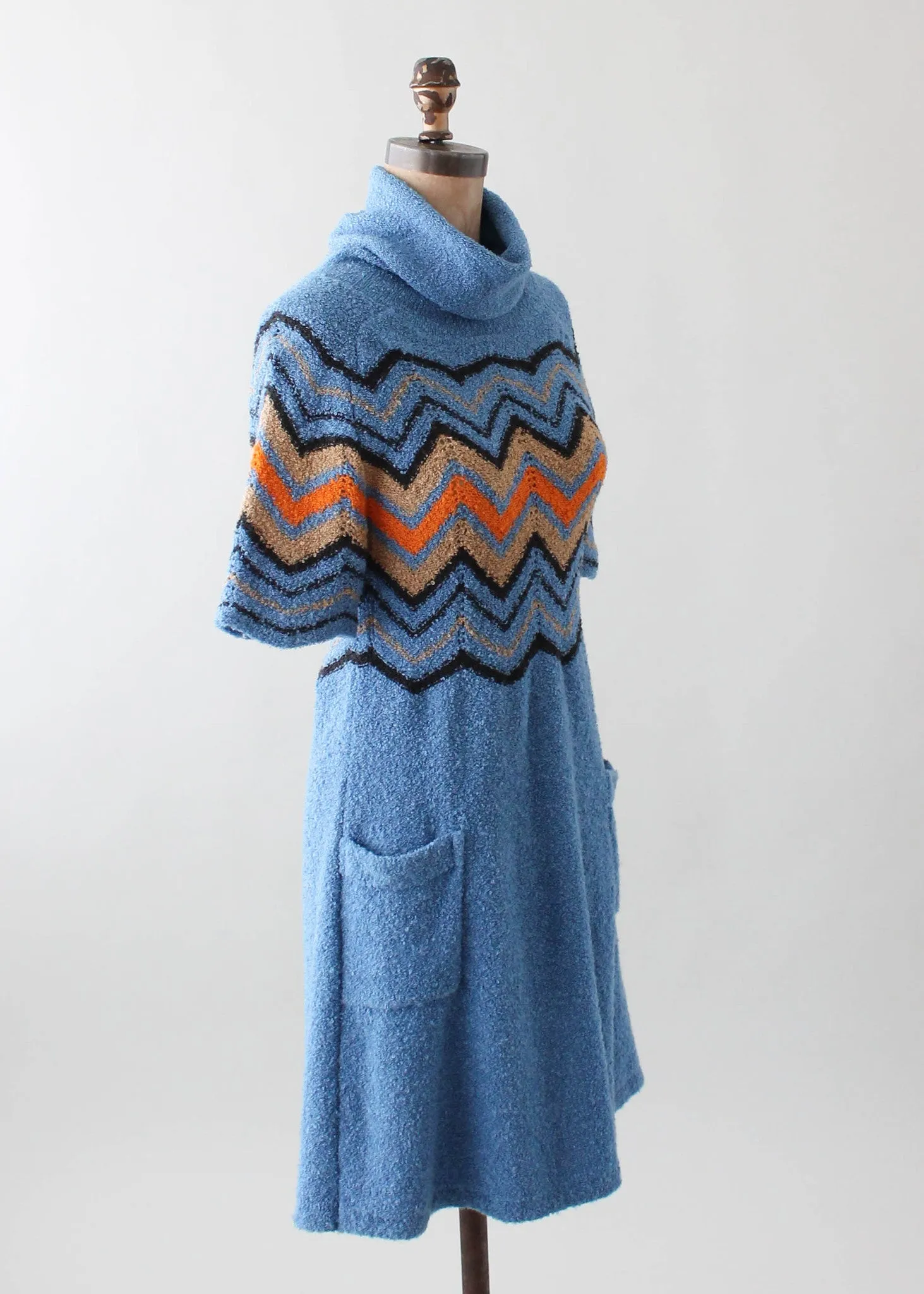 Vintage 1970s Zig Zag Blue Knit Dress